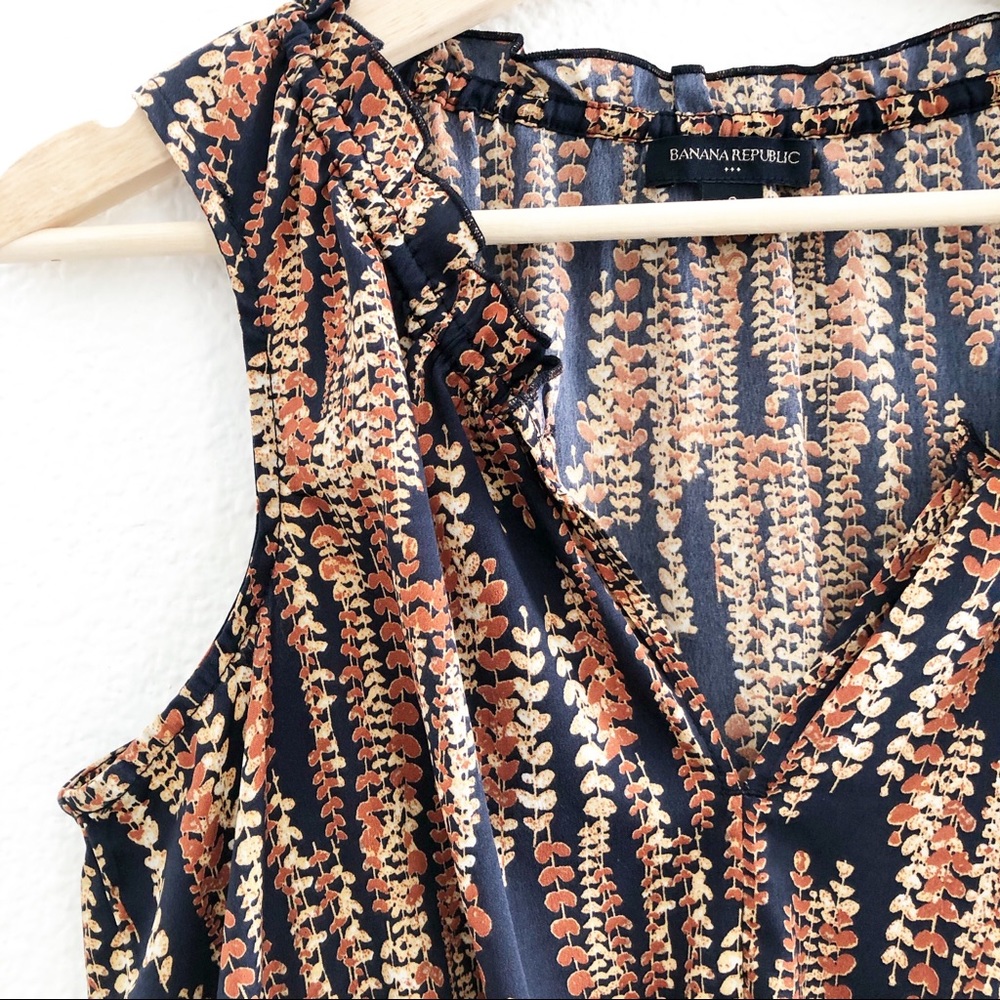 Banana Republic Sleeveless Top